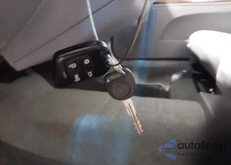 2007 Buick Lacrosse Cx z USA, uszkodzony, nr VIN 2G4WC582171107623